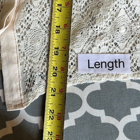 Alice Moon Lace button up top szS - Picture 8 of 11